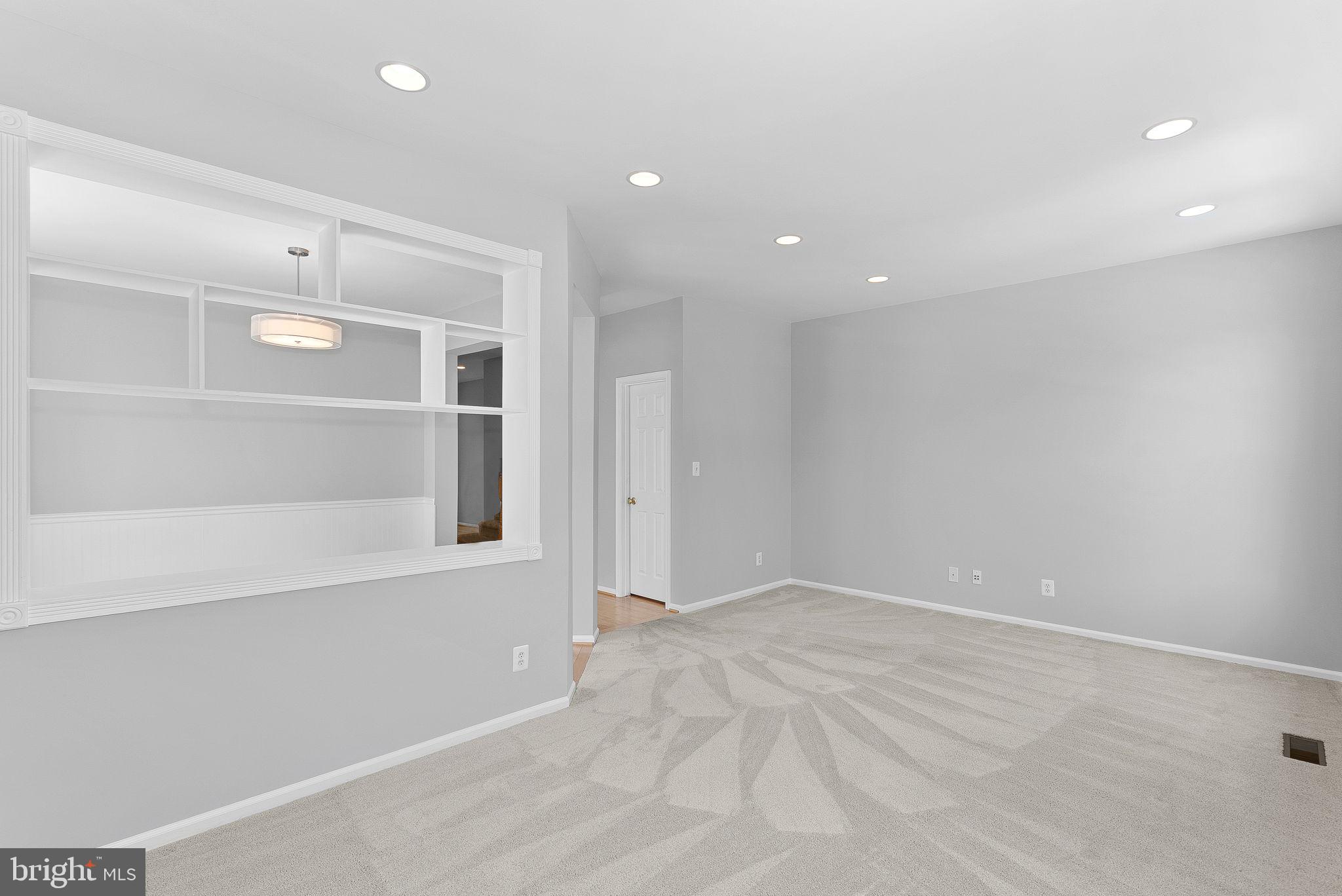 43139 Huntsman Sq