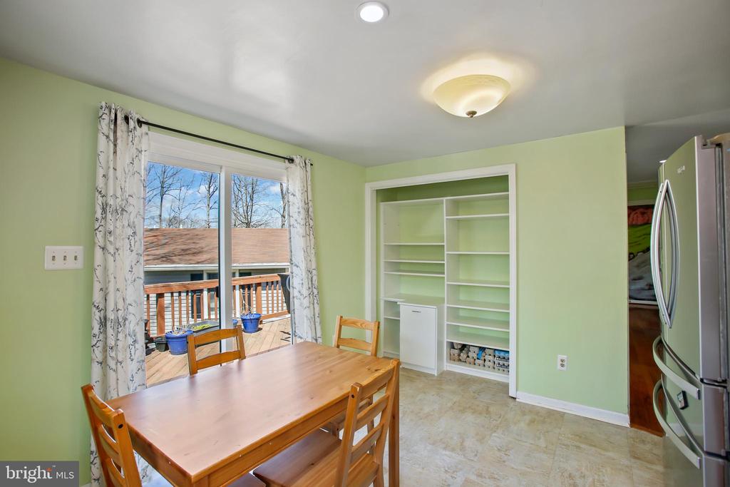 105 Salem Ct SE