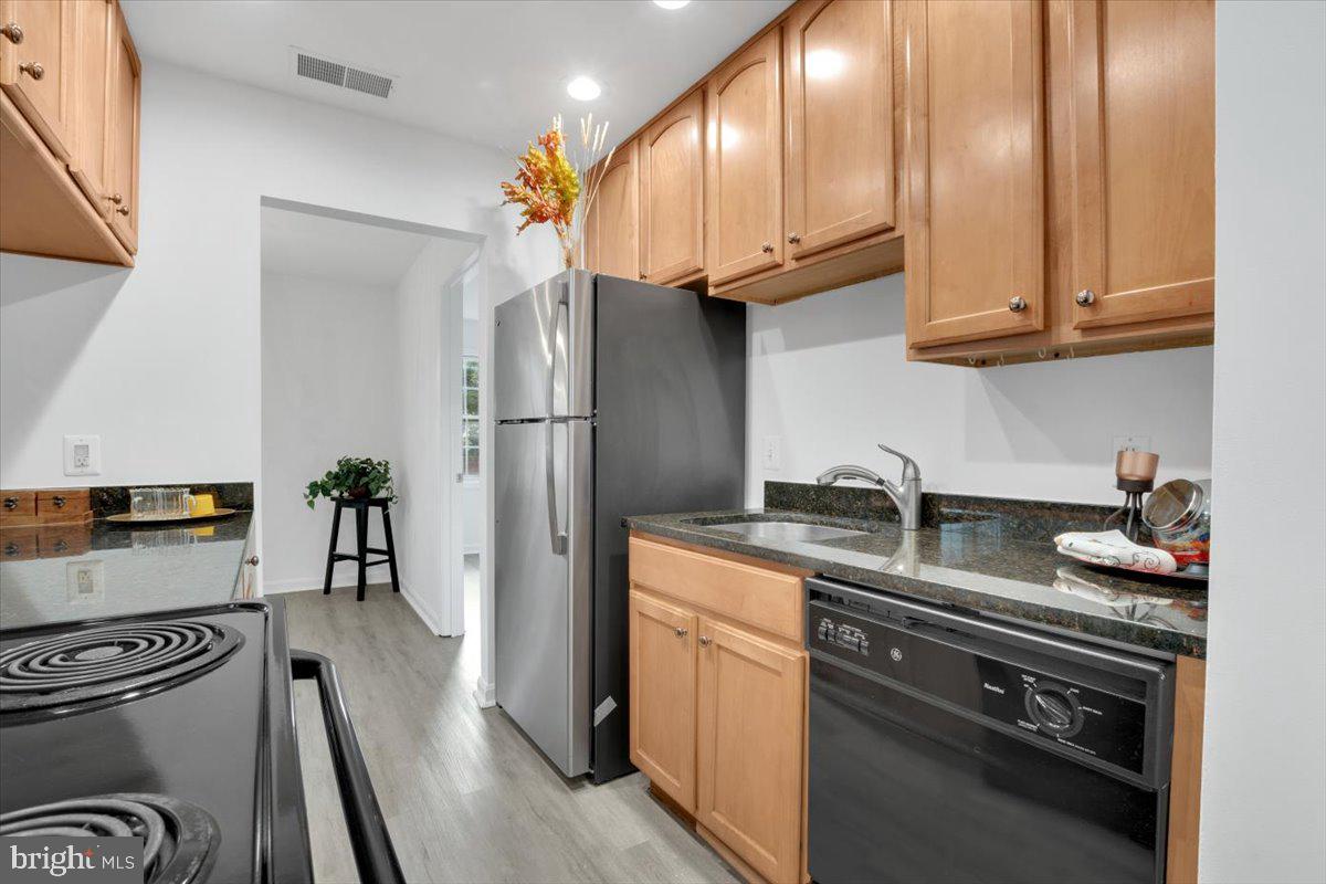 104 Westwick Ct #1