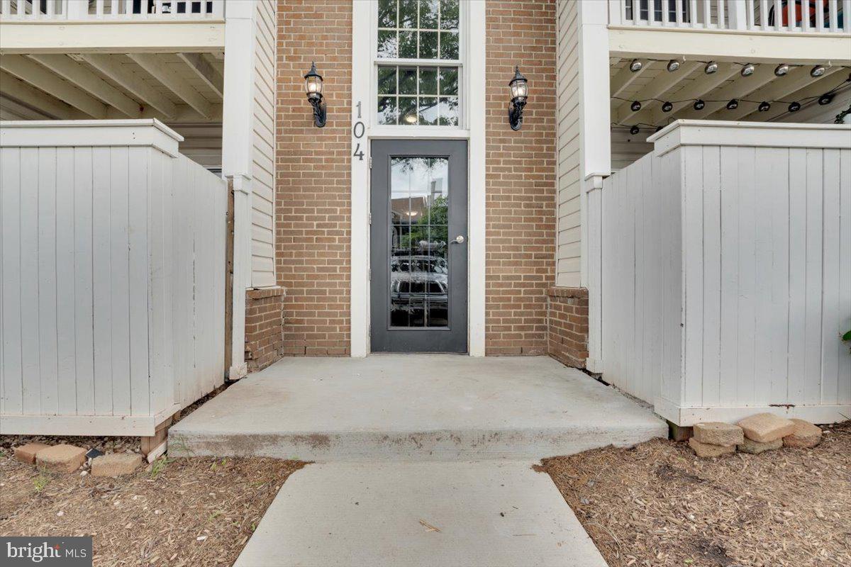 104 Westwick Ct #1