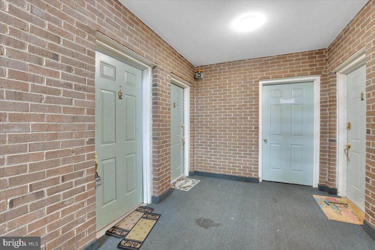 104 Westwick Ct #1