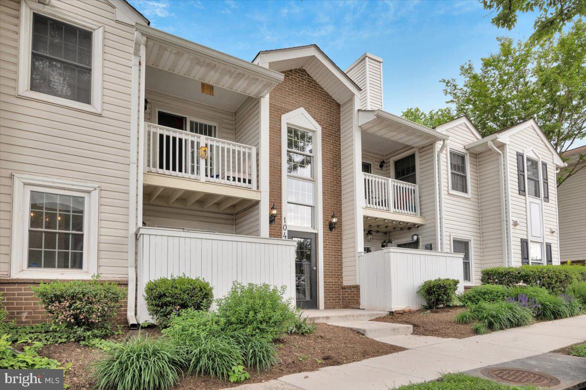 104 Westwick Ct #1