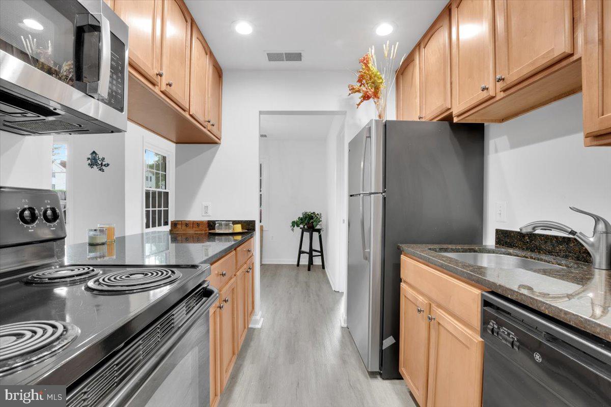 104 Westwick Ct #1