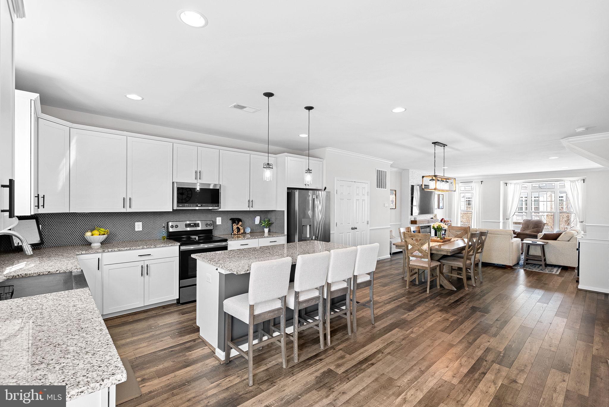 206 Upper Brook Ter