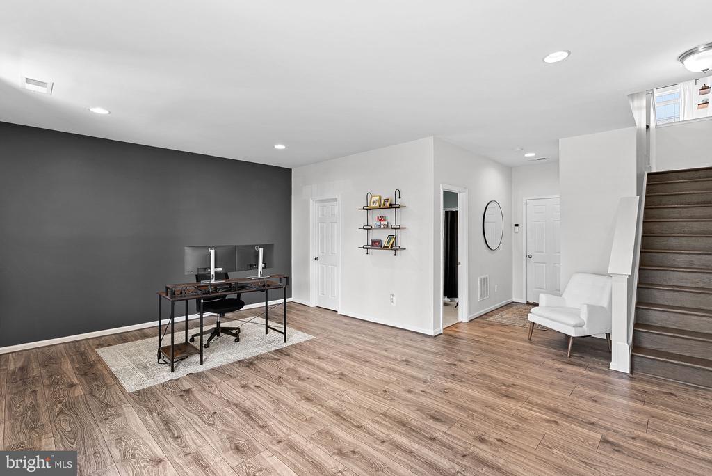 206 Upper Brook Ter