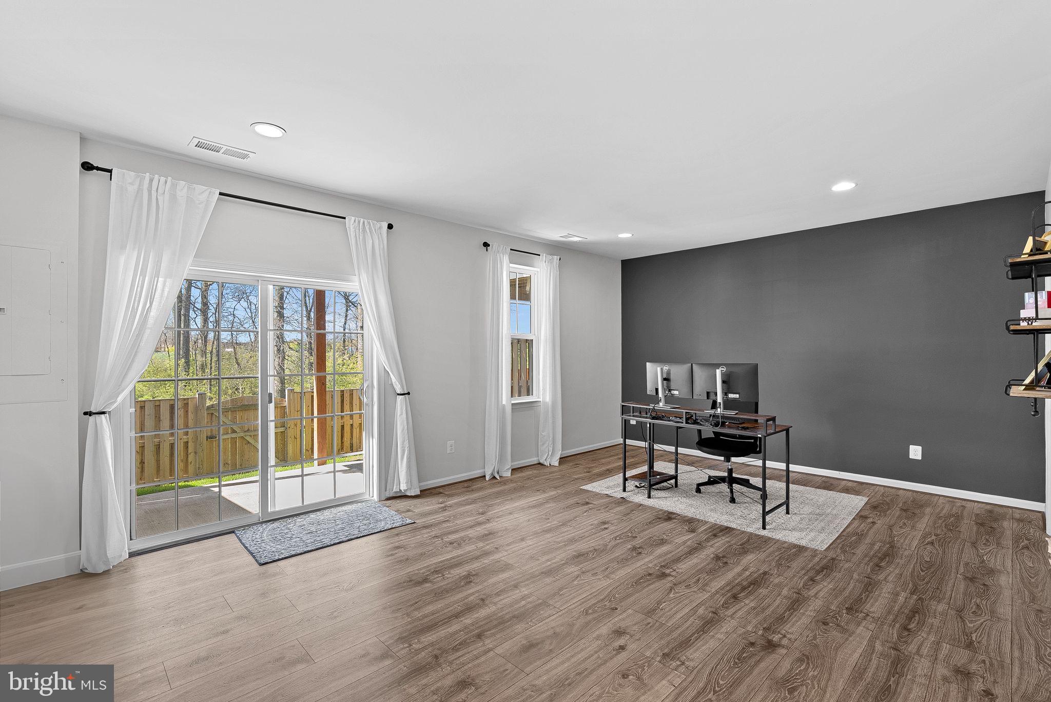 206 Upper Brook Ter