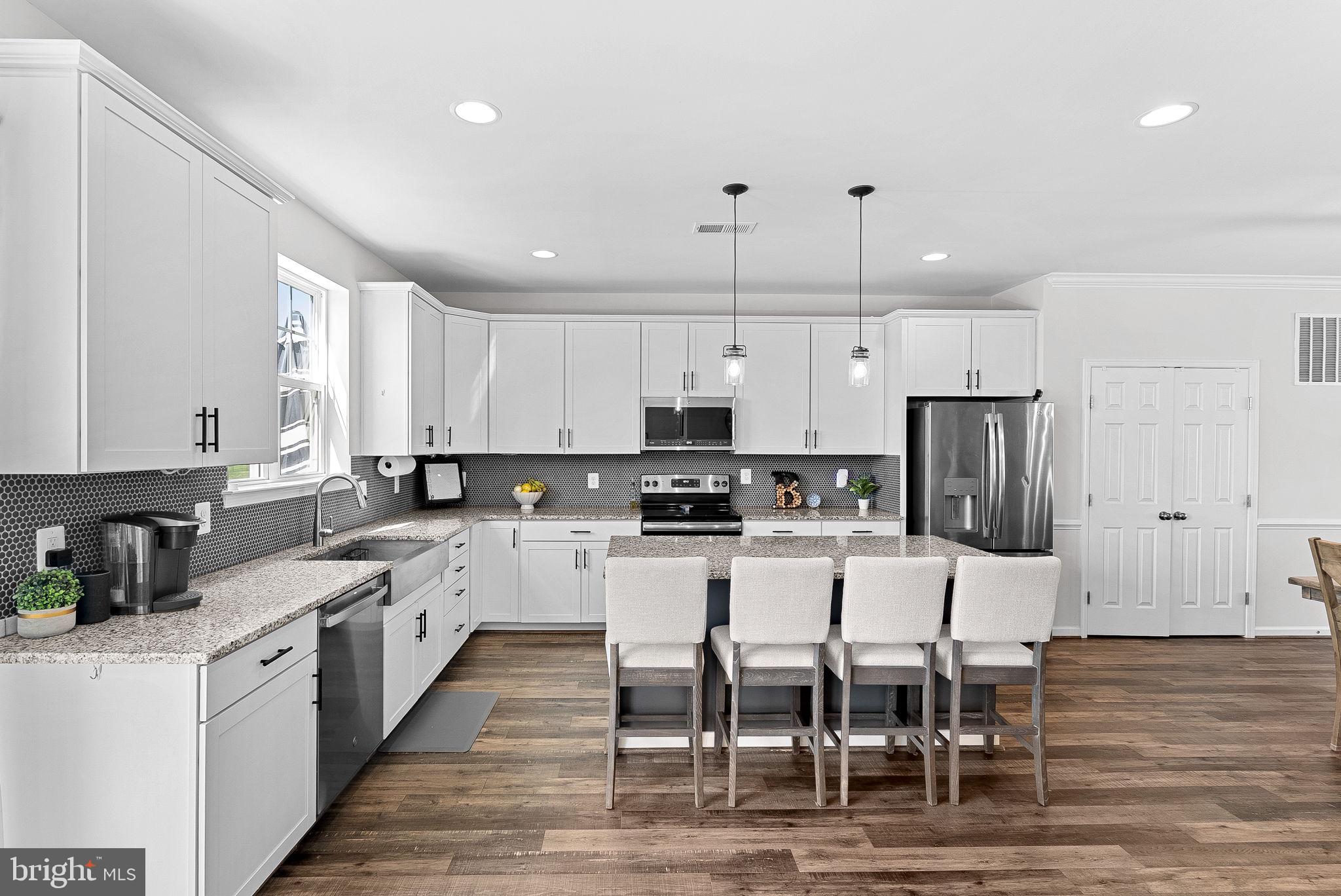 206 Upper Brook Ter
