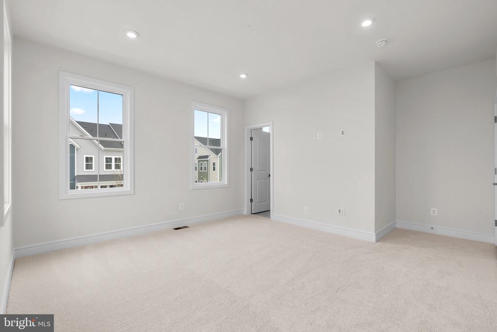 41930 Hickory Meadow Ter