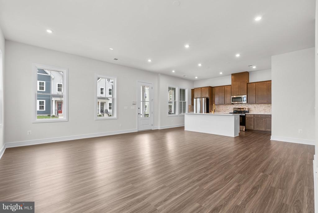 41930 Hickory Meadow Ter