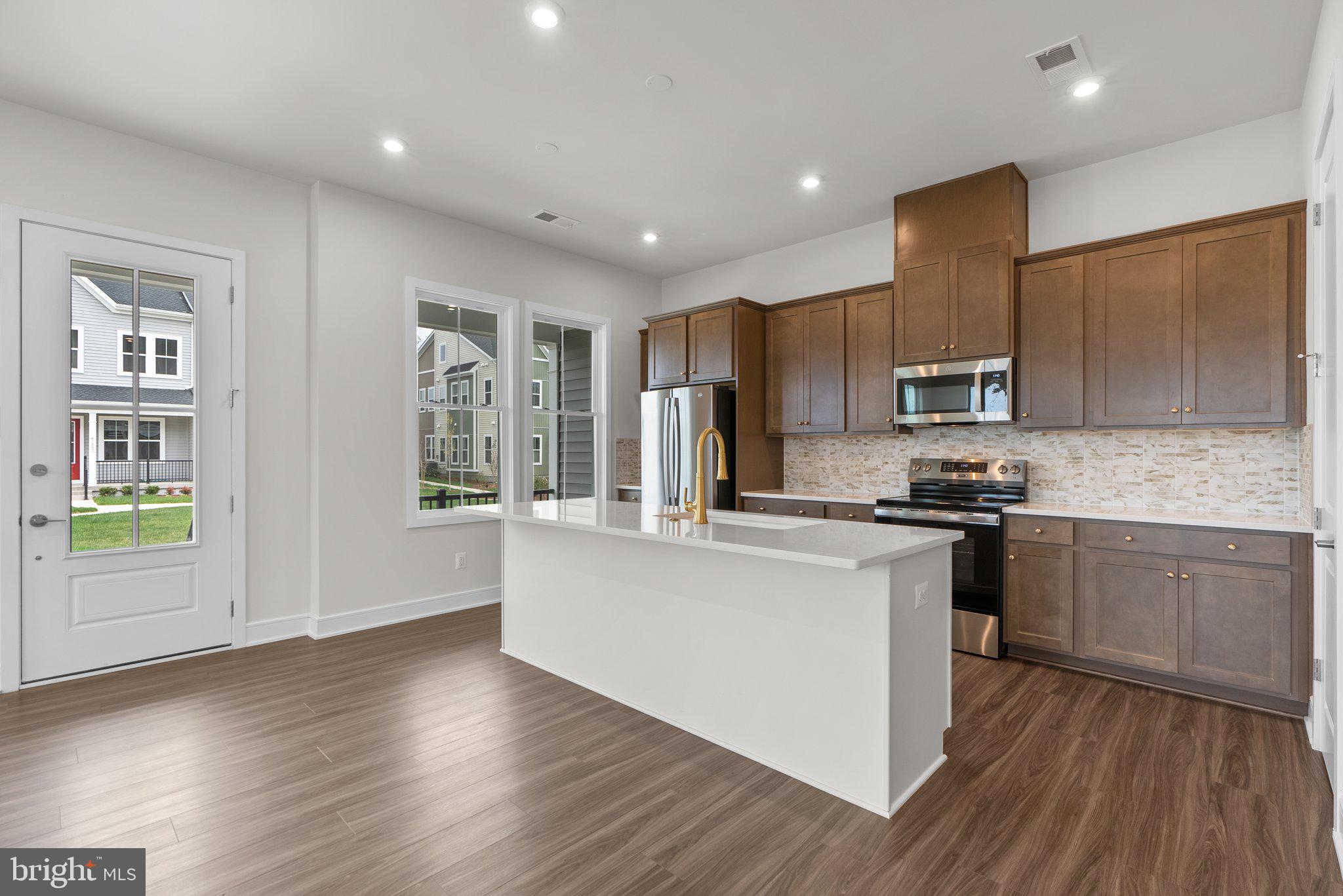 41930 Hickory Meadow Ter
