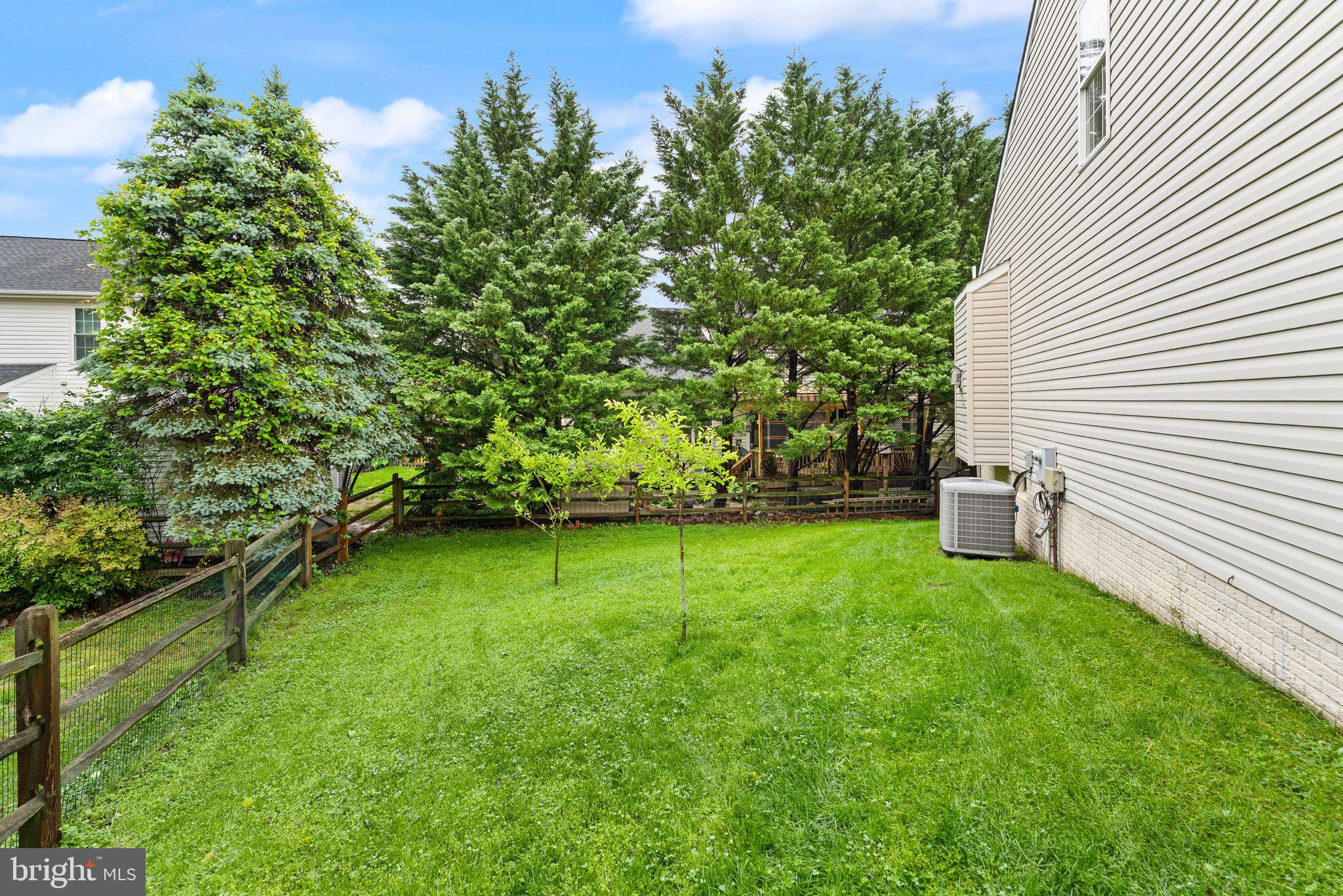 43205 Cardston Pl