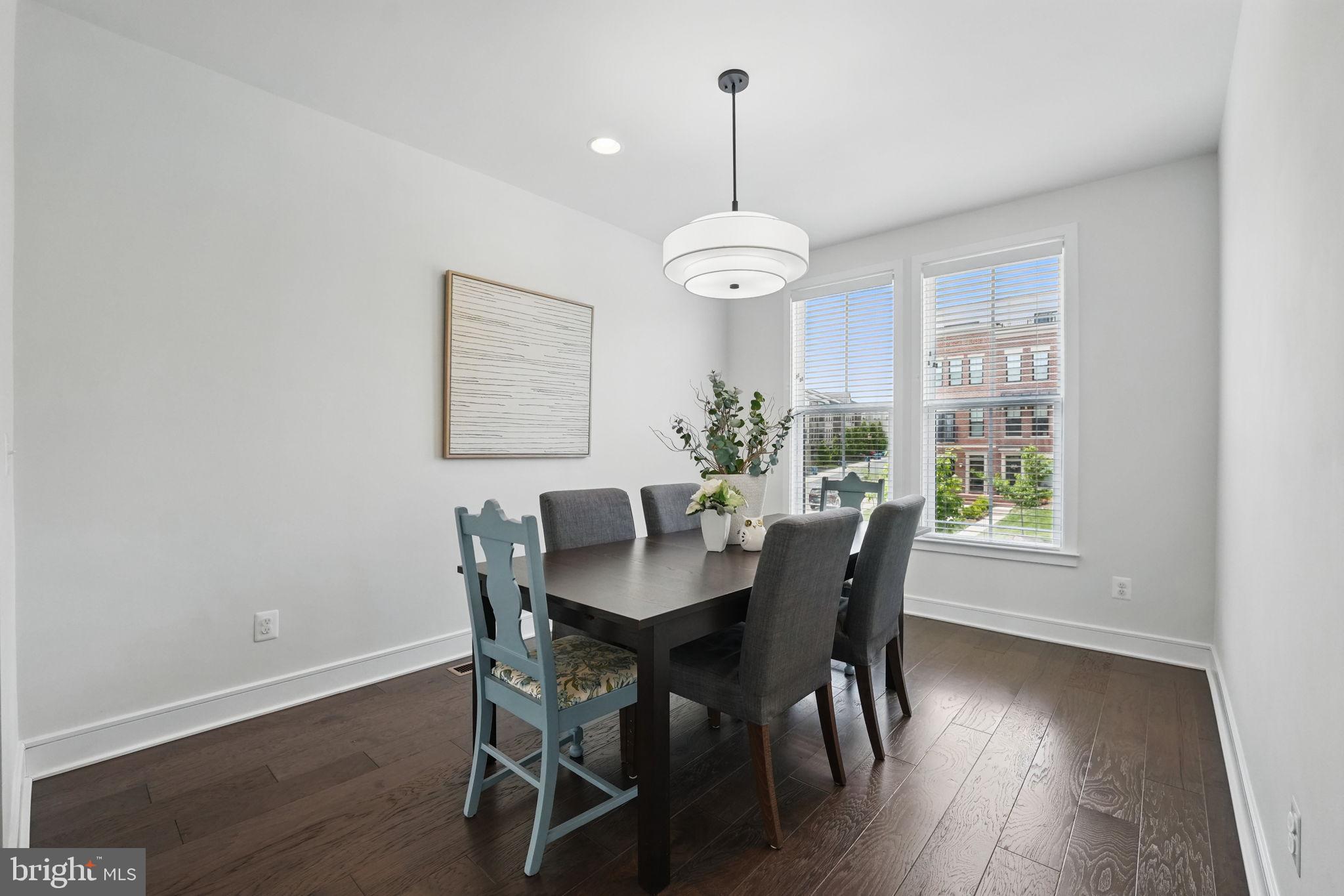 23032 Lavallette Sq
