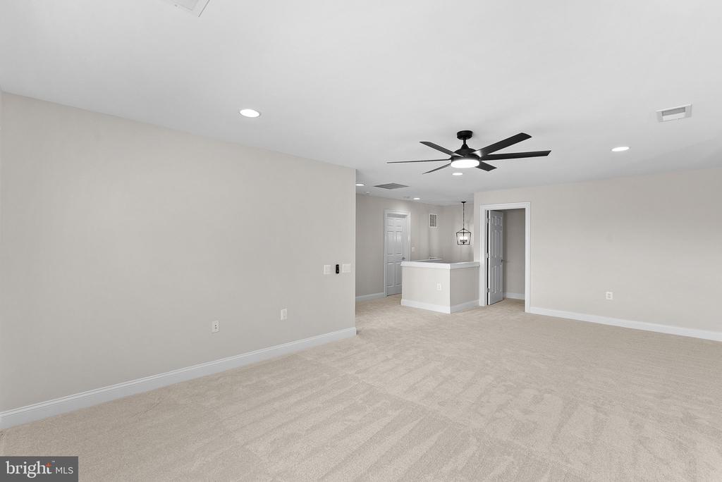 20802 Adams Mill Pl
