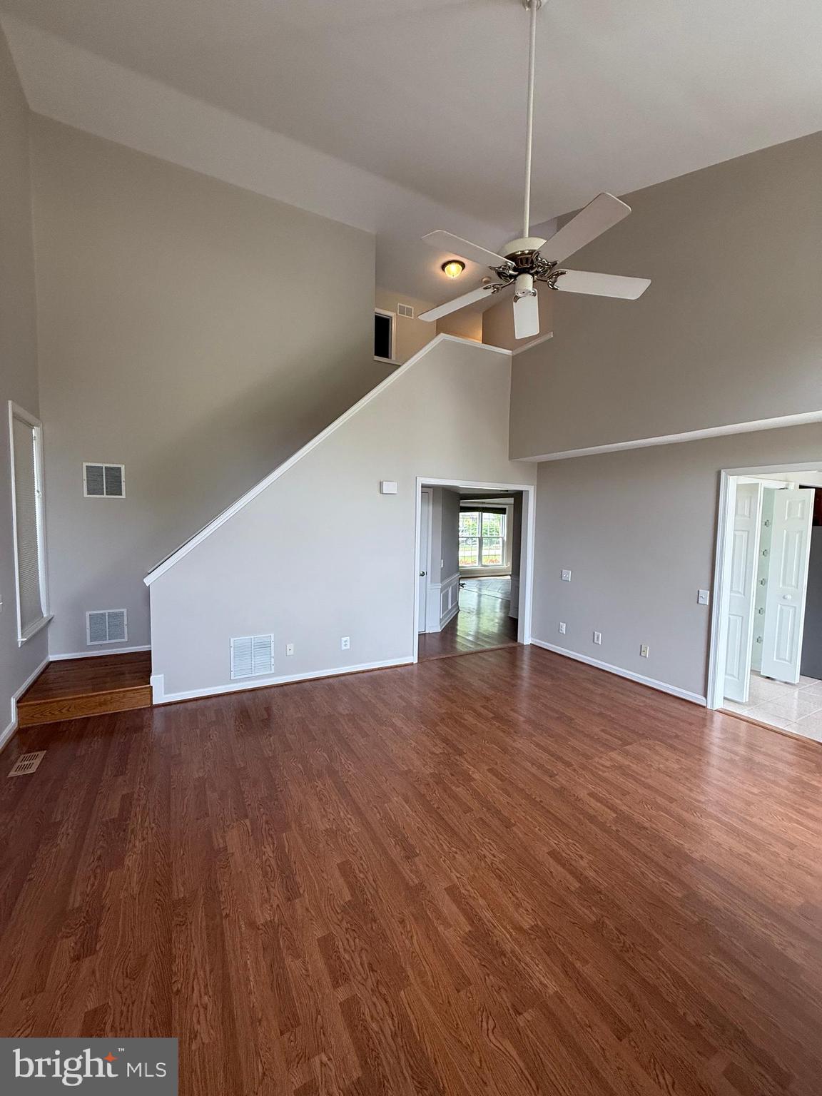 918 CATOCTIN CIR NE