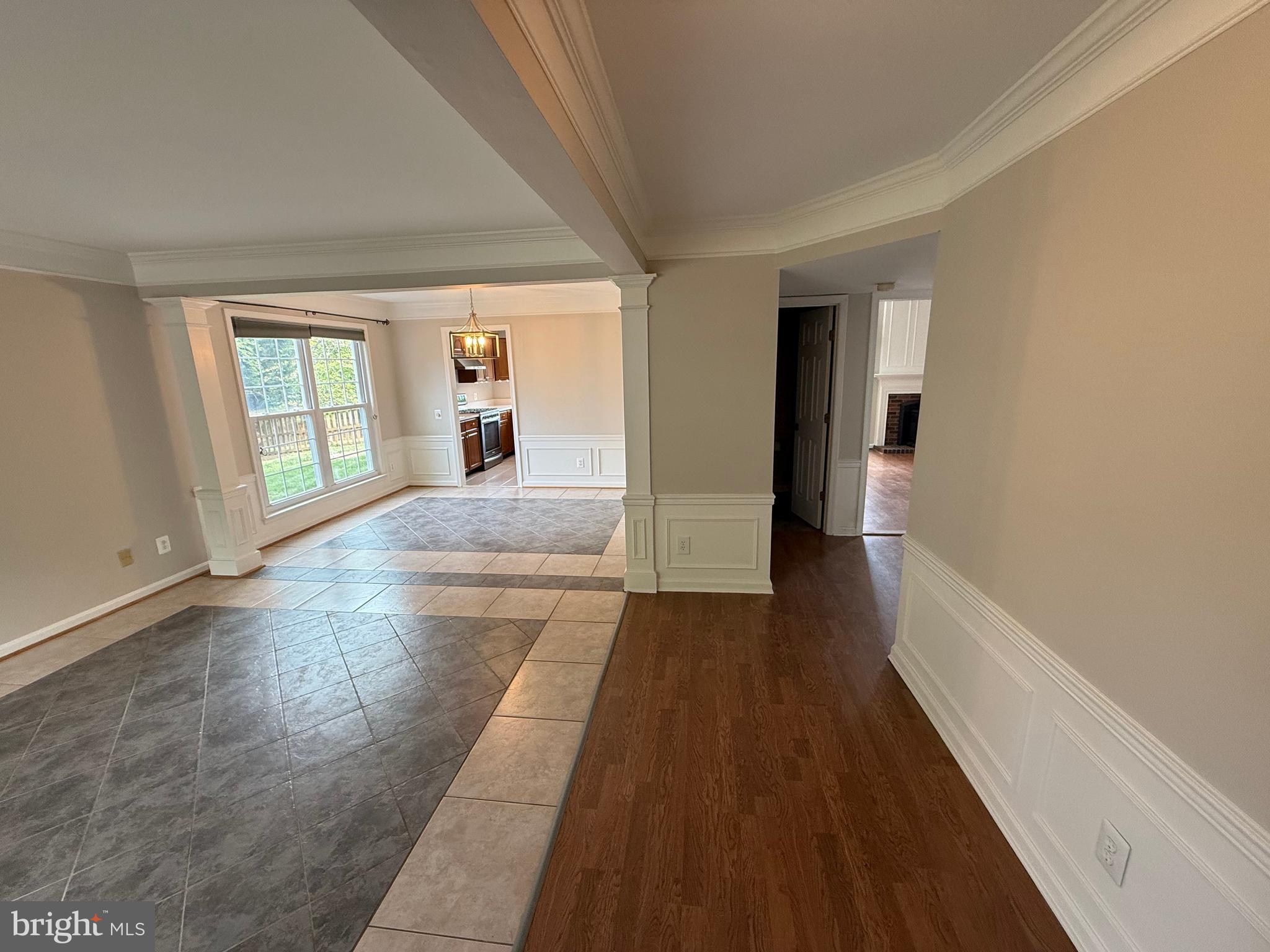 918 CATOCTIN CIR NE