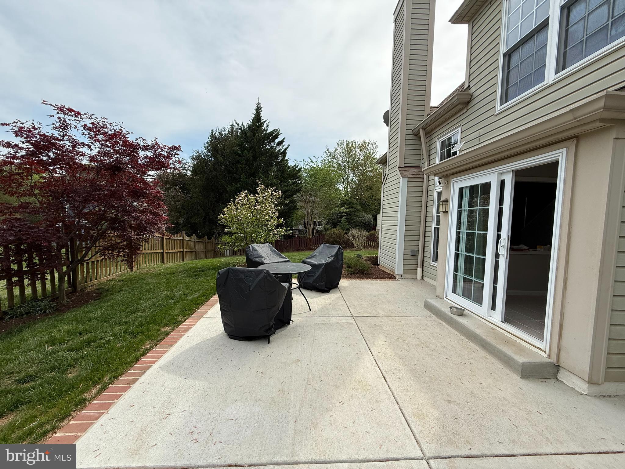 918 CATOCTIN CIR NE