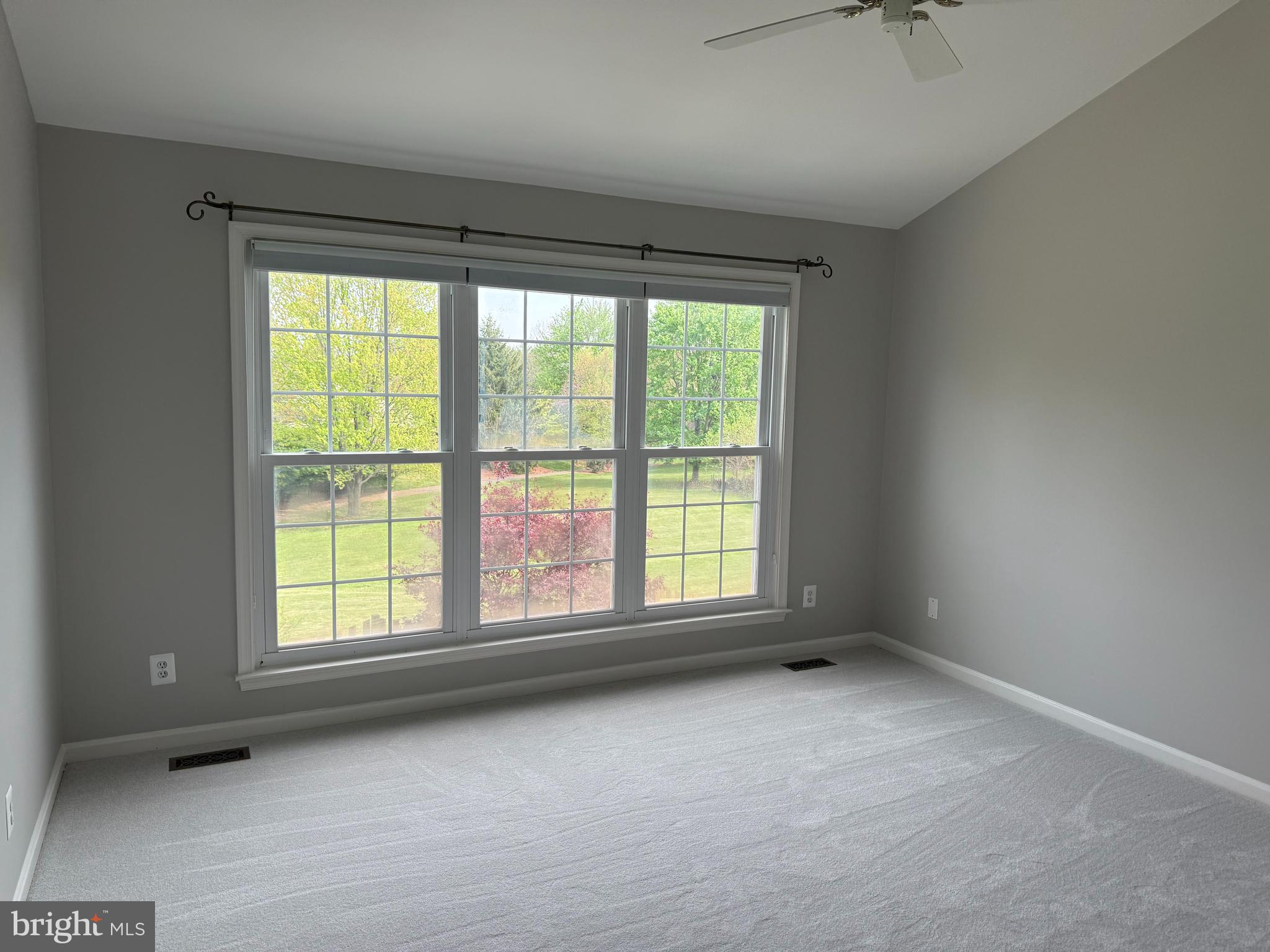 918 CATOCTIN CIR NE