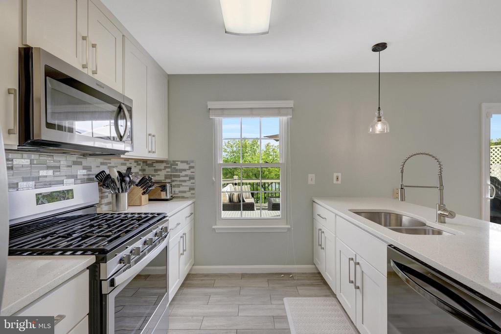 44053 Florence Ter