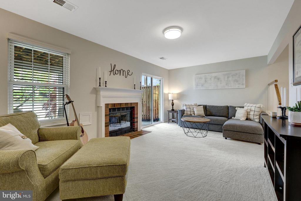 44053 Florence Ter