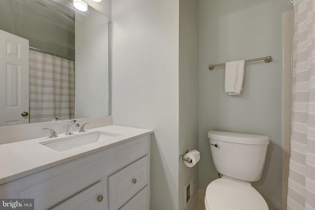 44053 Florence Ter