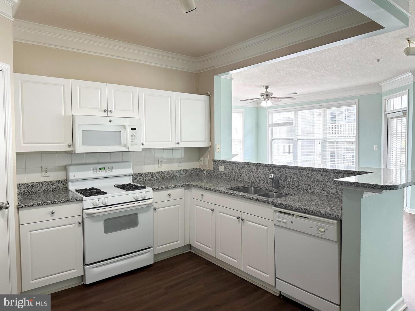 501 SUNSET VIEW TER SE #308
