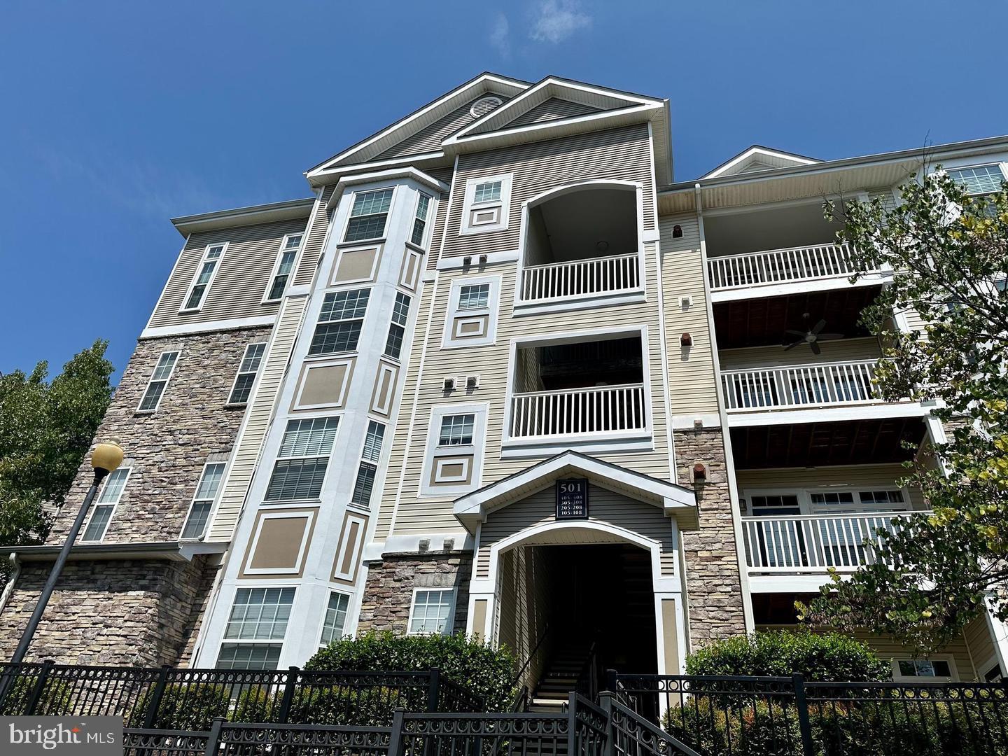 501 SUNSET VIEW TER SE #308