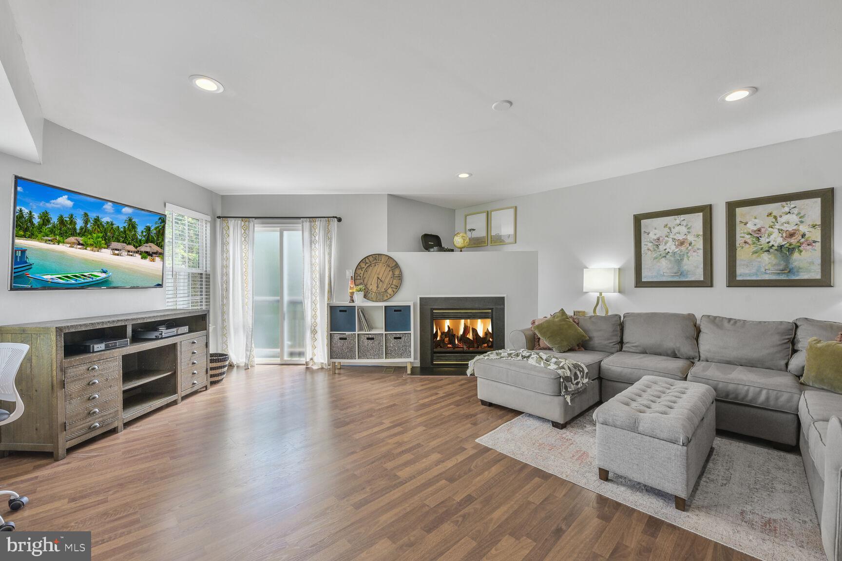 43041 Chiswick Ter