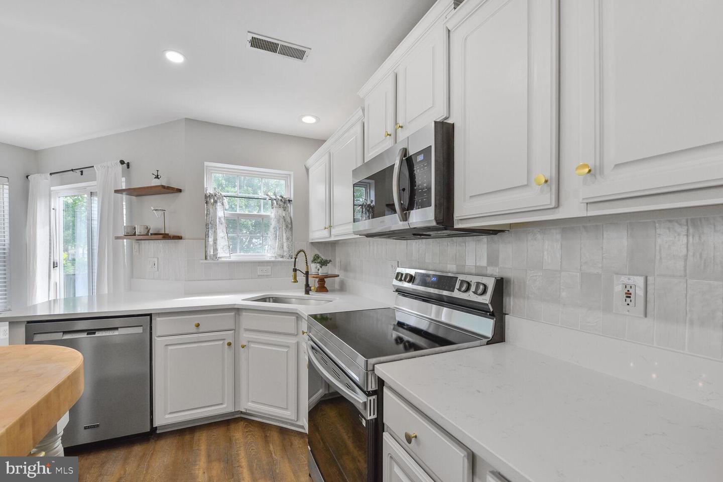 43041 Chiswick Ter