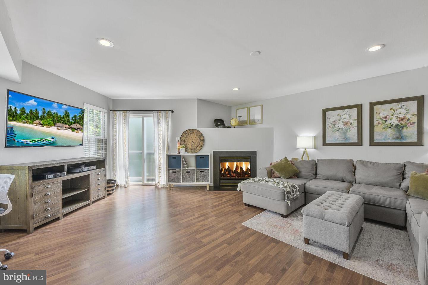 43041 Chiswick Ter