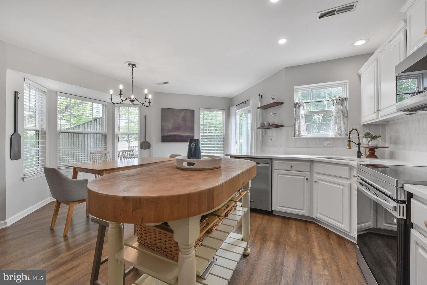 43041 Chiswick Ter
