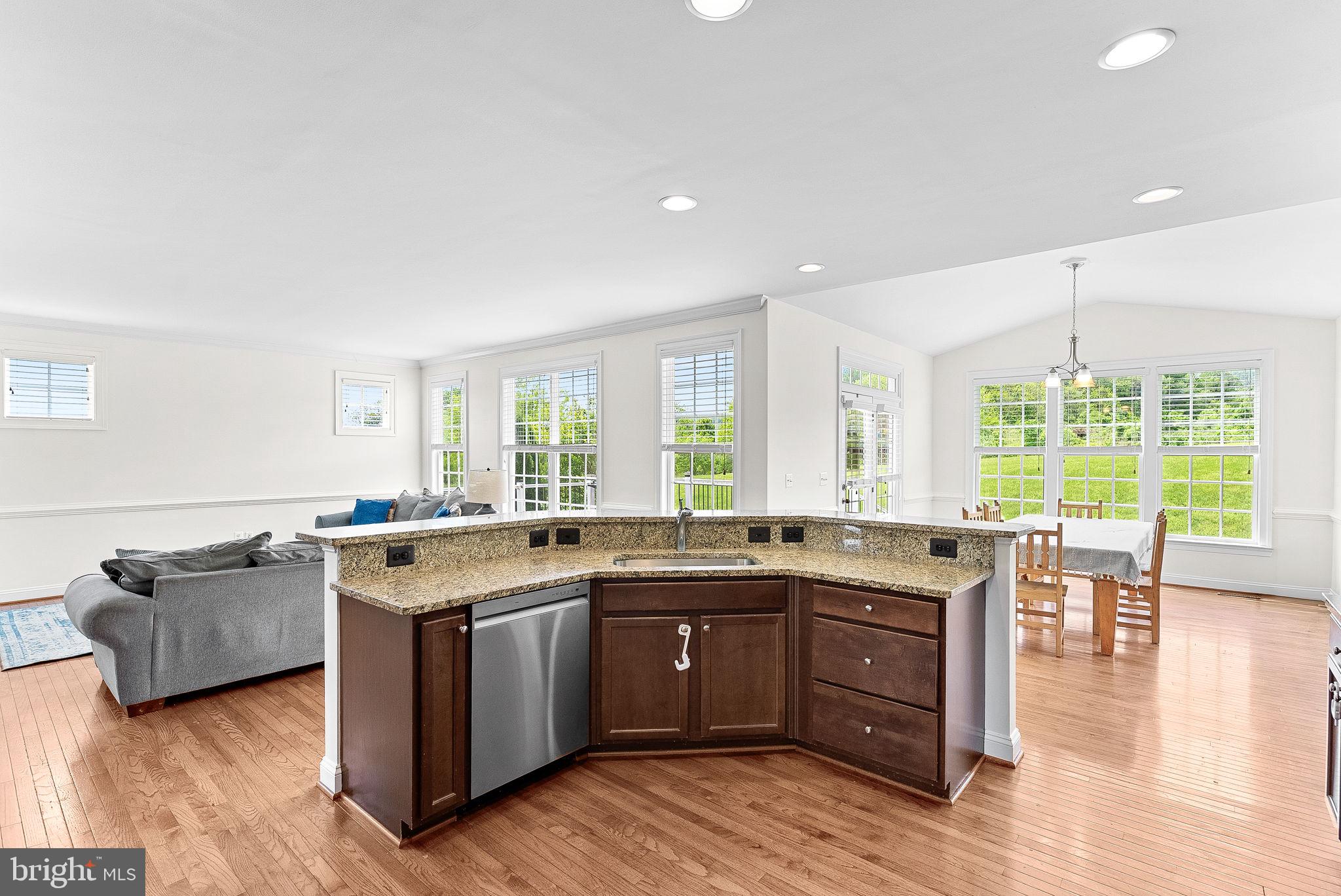 14211 Saratoga Park Dr