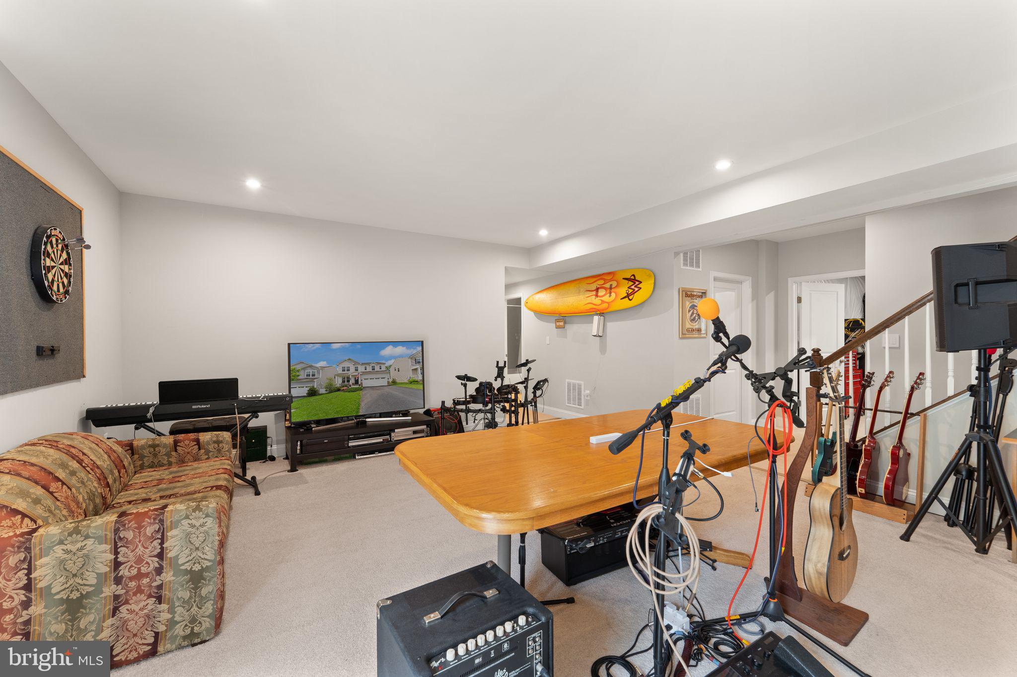 103 Dizerega Ct SW