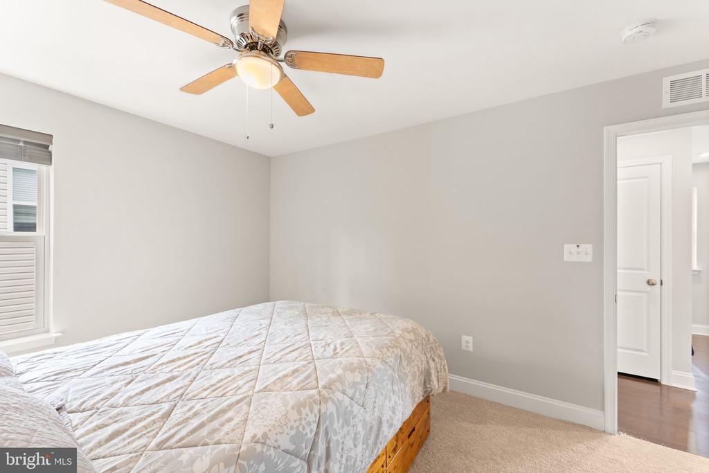 103 Dizerega Ct SW
