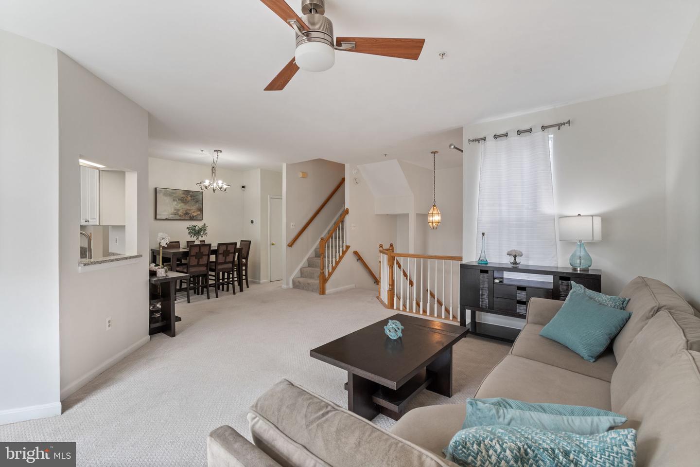 20432 Cool Fern Sq