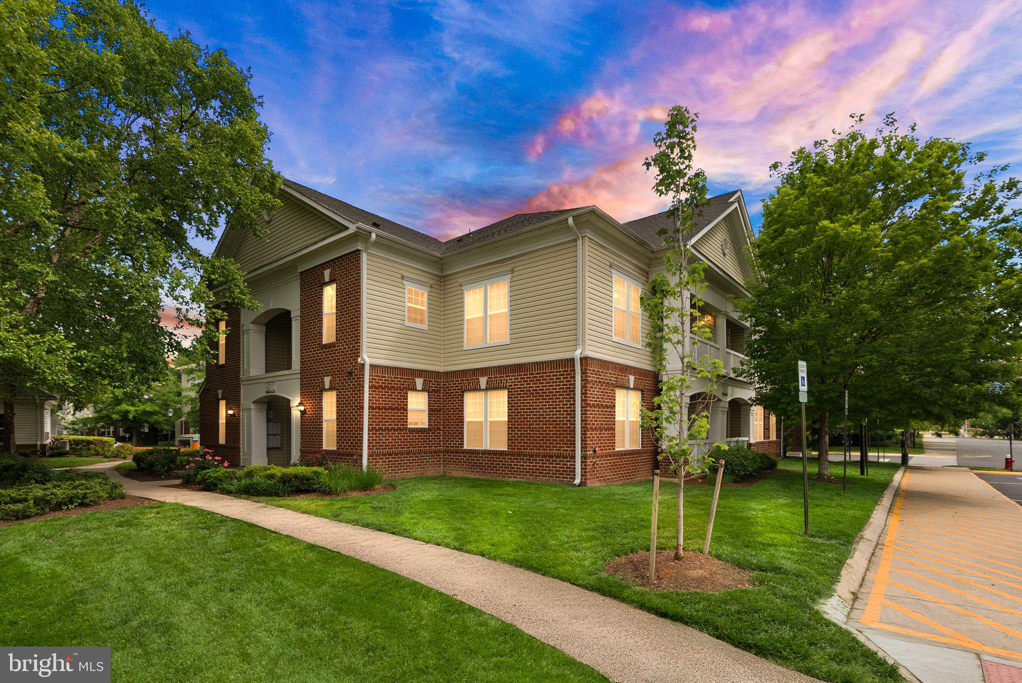 42432 Hollyhock Ter #101