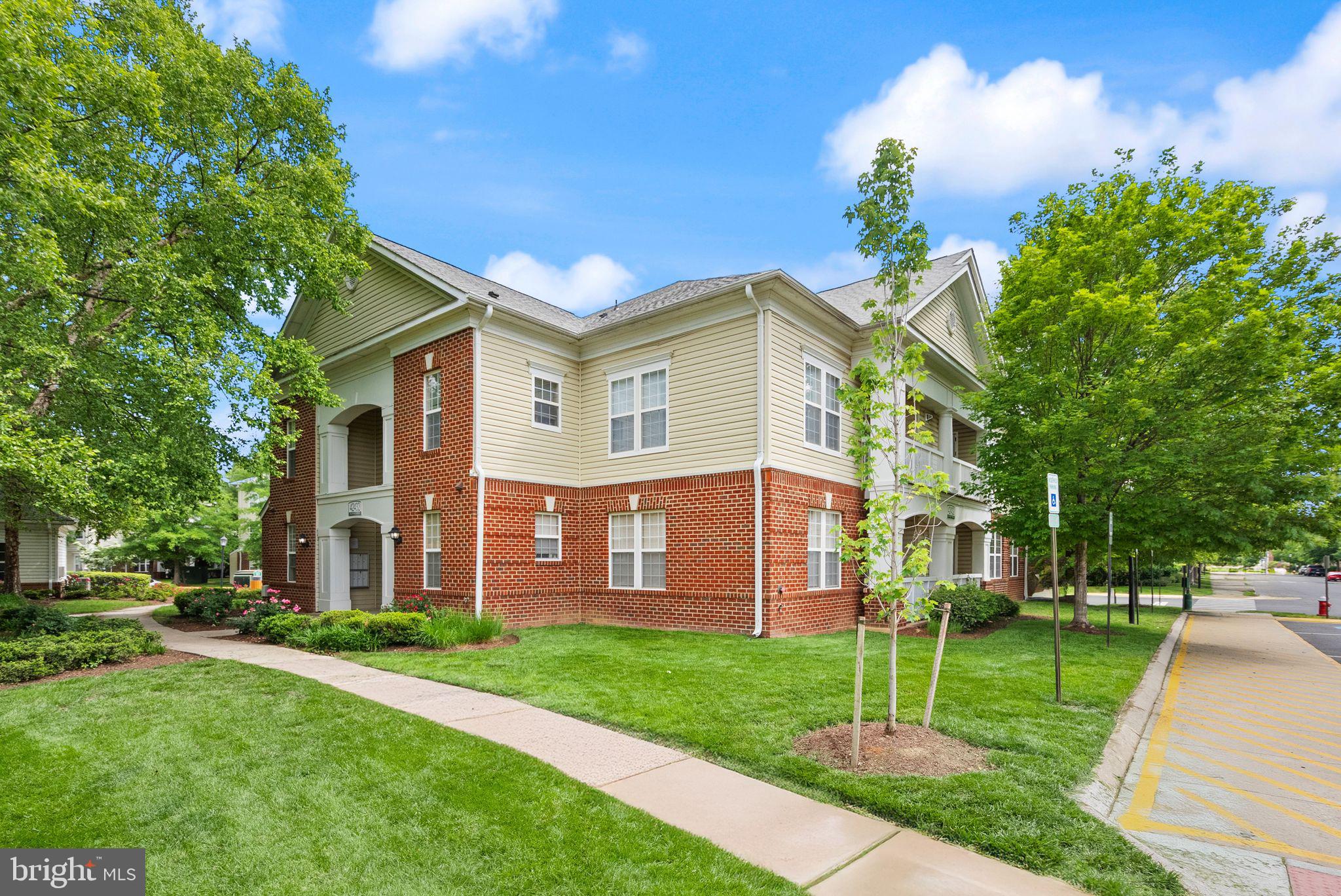 42432 Hollyhock Ter #101