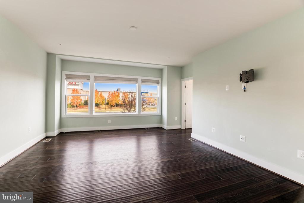 44752 TIVERTON SQ