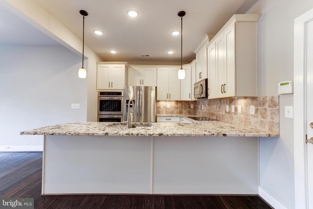 44752 TIVERTON SQ