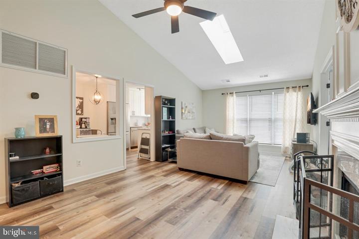 1121 HUNTMASTER TER NE #301