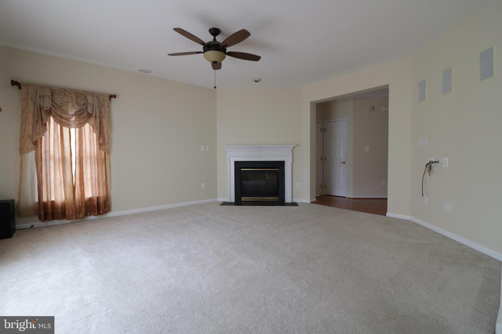42576 LEGACY PARK DR