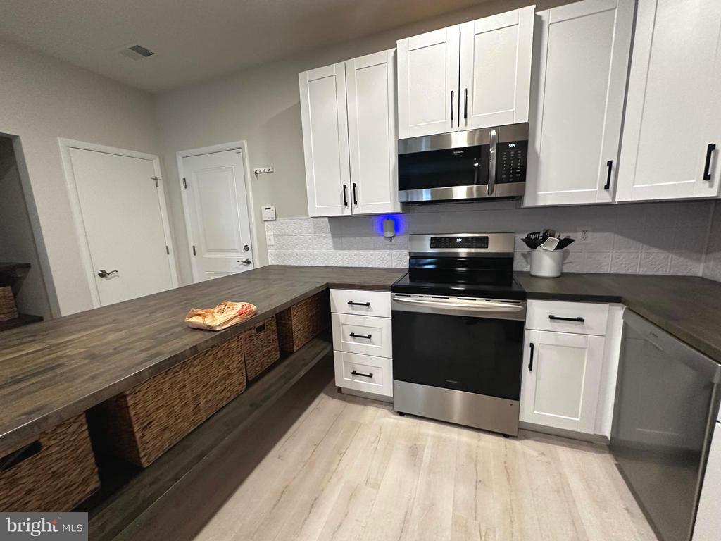 20529 MILBRIDGE TER