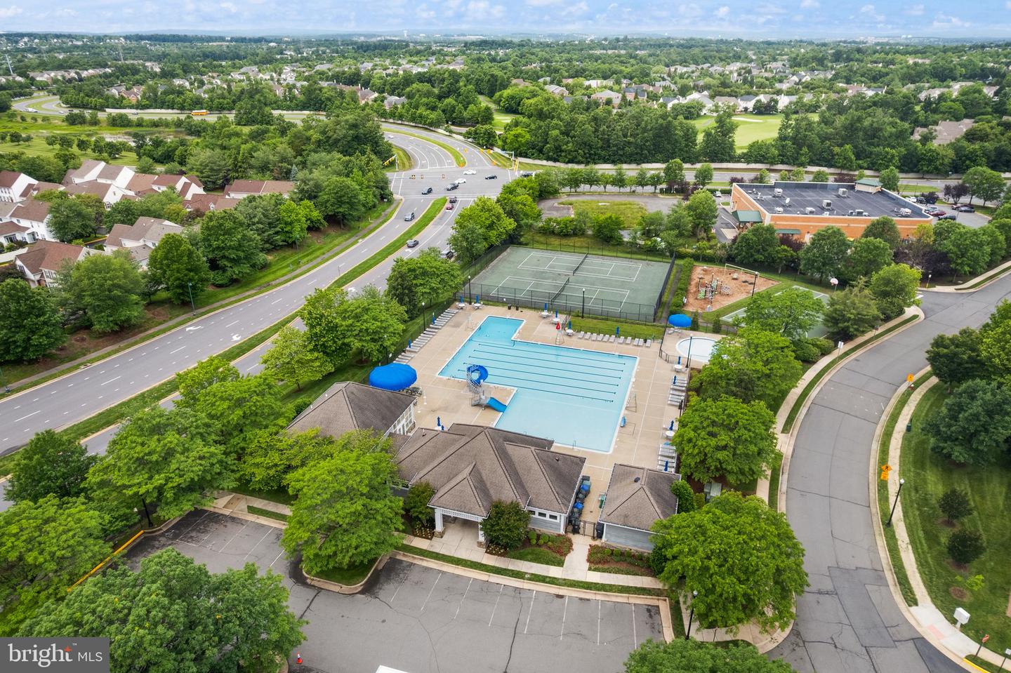 20355 Snowpoint Pl
