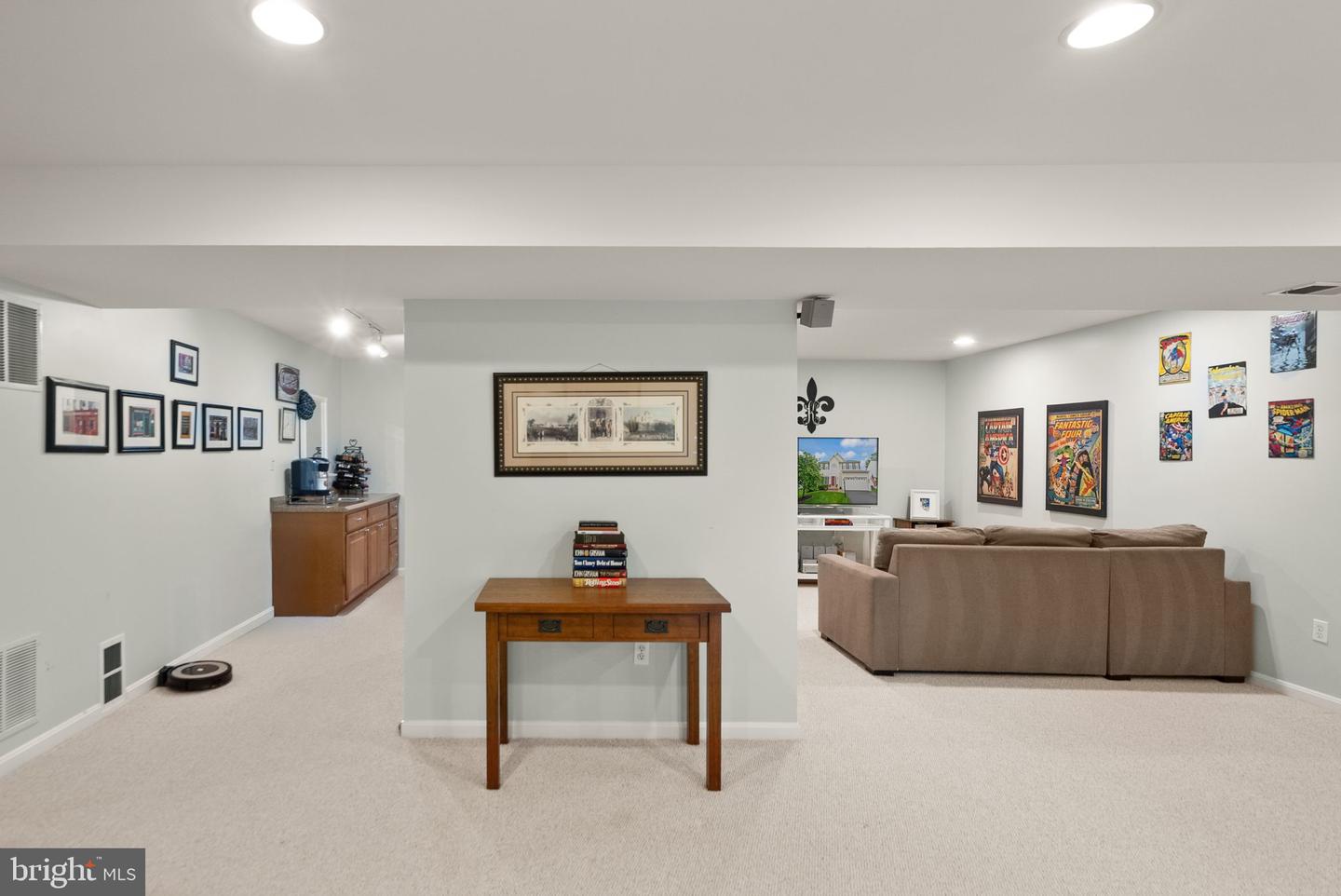 20355 Snowpoint Pl