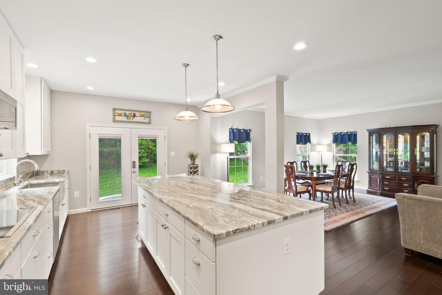 20355 Snowpoint Pl