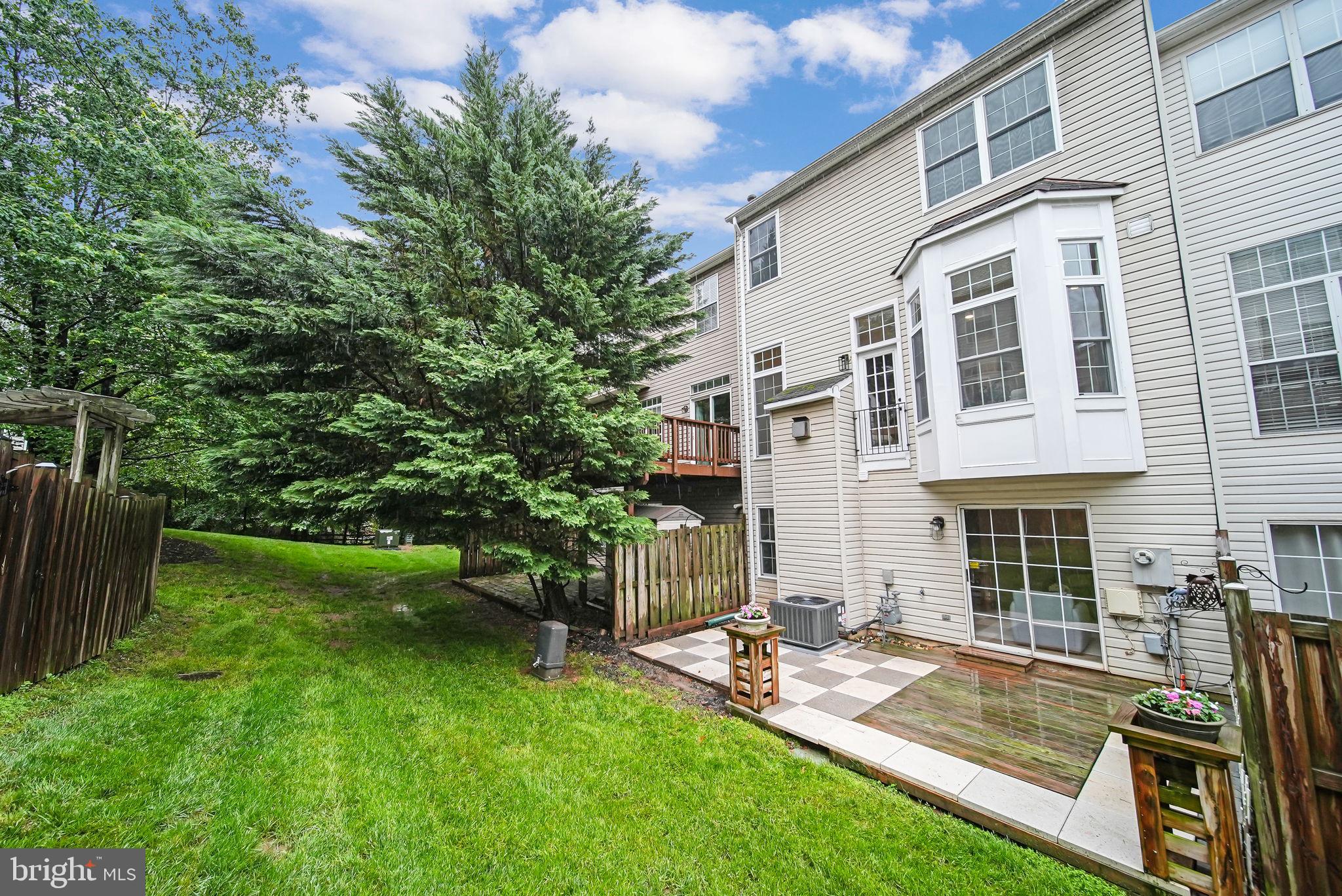47670 Woolcott Sq