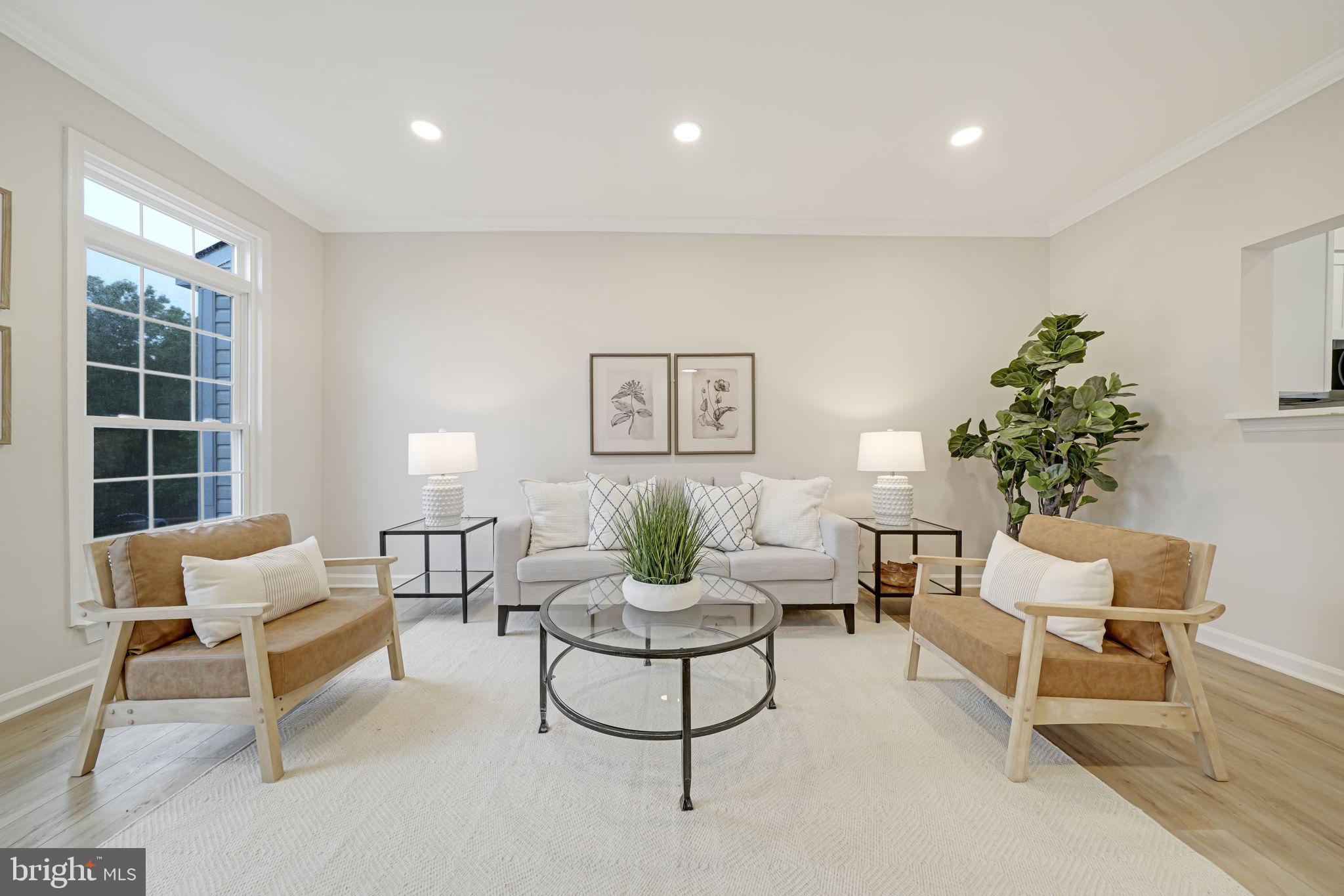 47670 Woolcott Sq