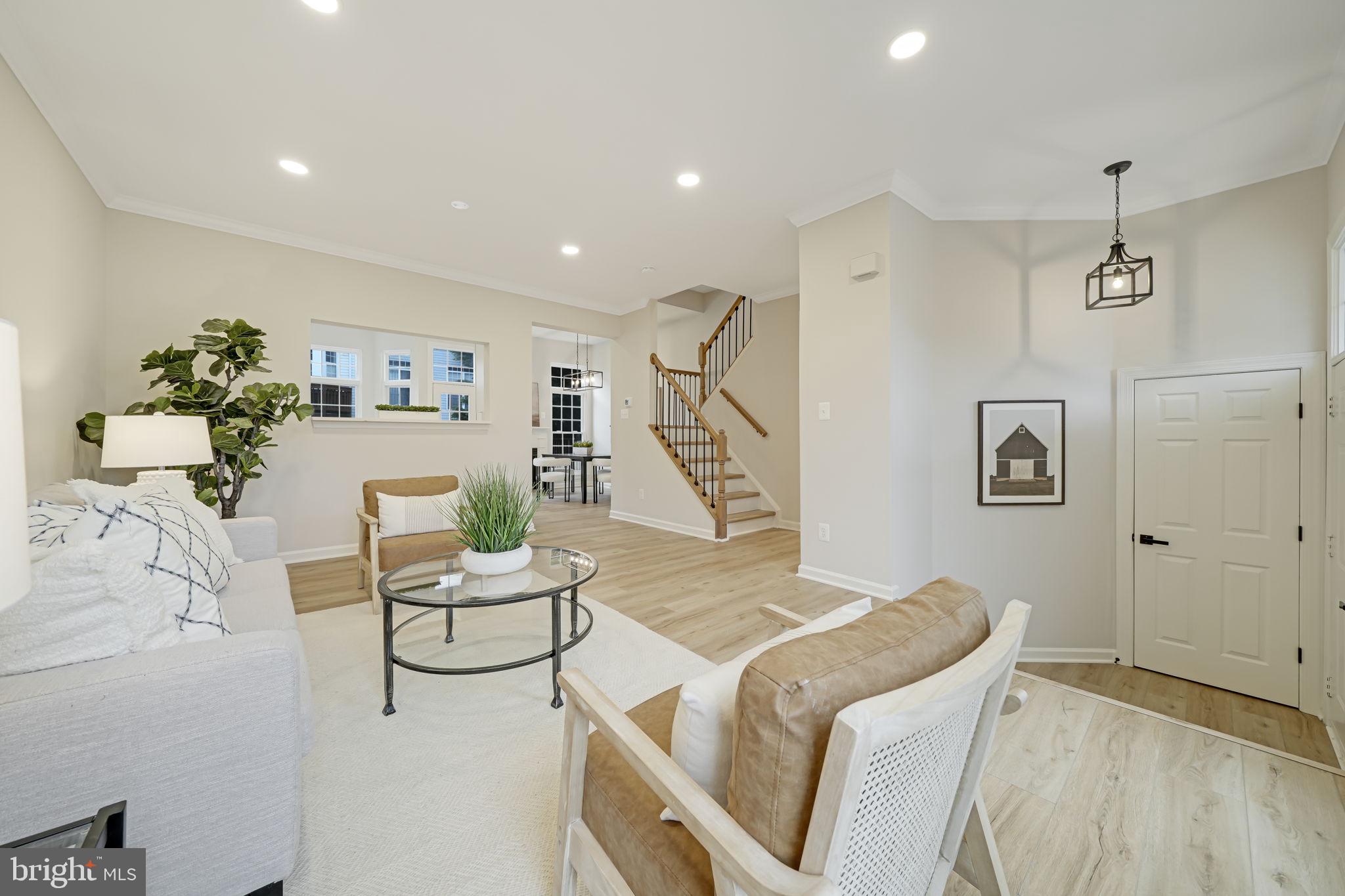 47670 Woolcott Sq