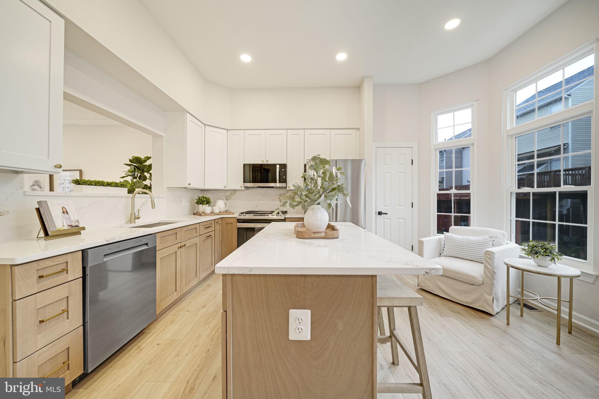 47670 Woolcott Sq