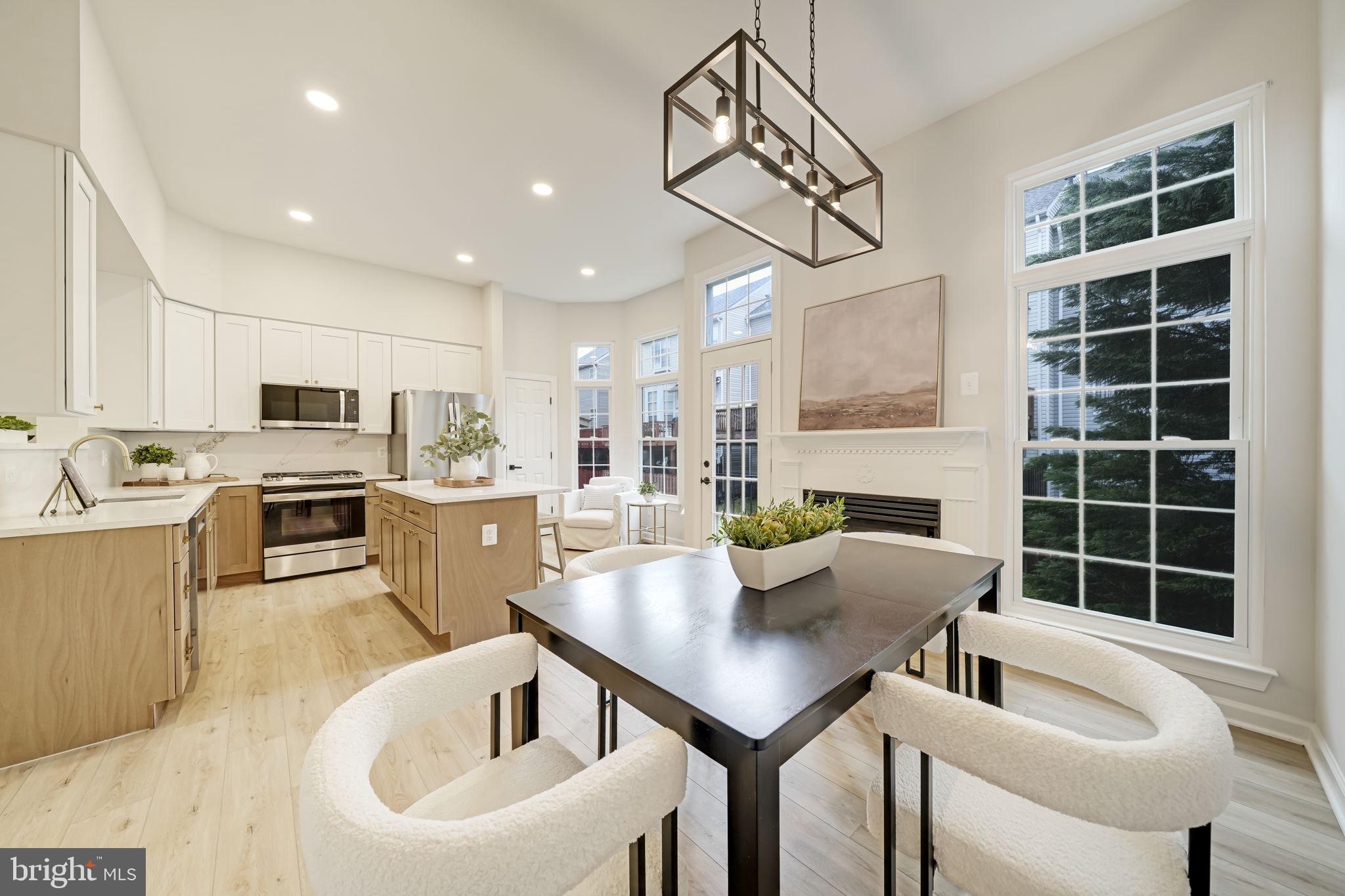 47670 Woolcott Sq