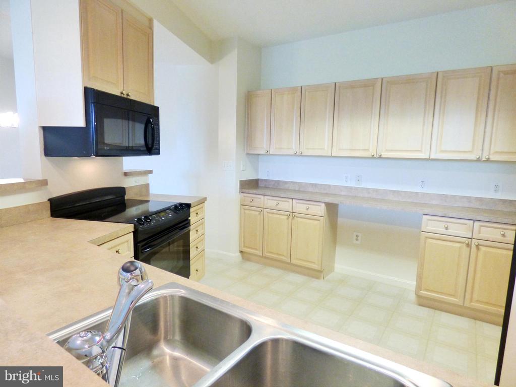 19355 CYPRESS RIDGE TER #603
